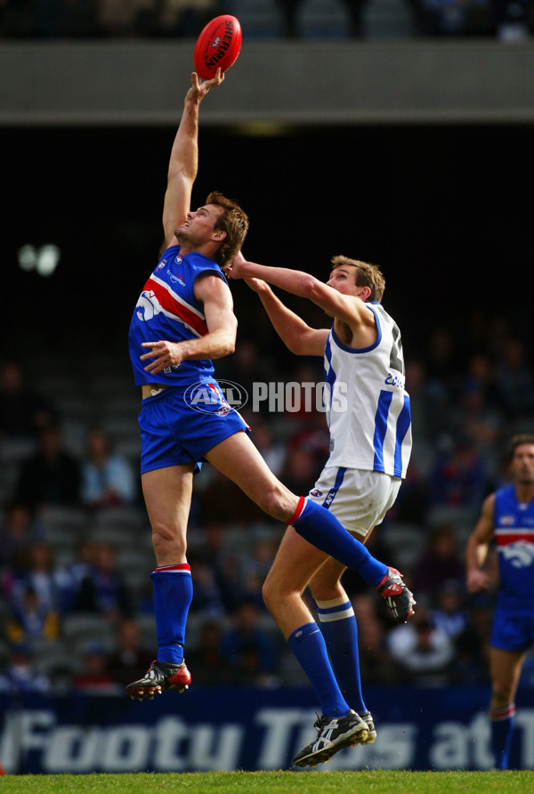 AFL 2003 Rd 10 - Western Bulldogs v Kangaroos - 118436