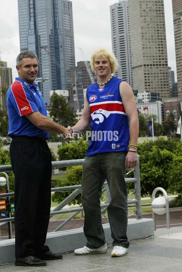 AFL 2003 Media - National Draft 221103 - 128873