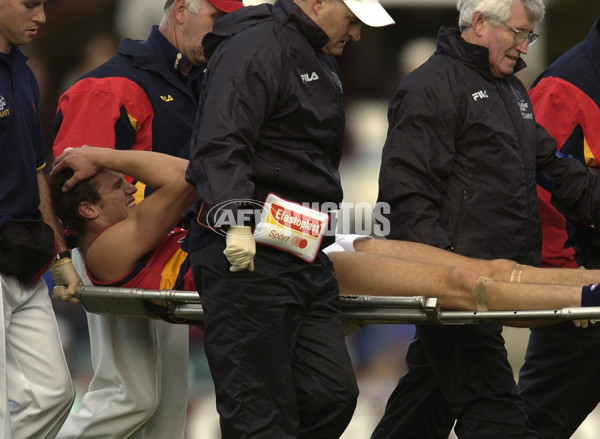 AFL 2002 Rd 8 - Kangaroos v Adelaide - 130039