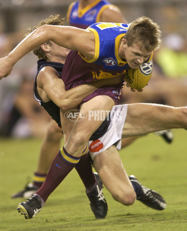 AFL 2002 Practice Match - Brisbane v Carlton - 130838