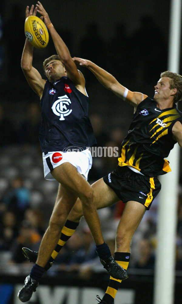 AFL 2002 Wizard Cup Match - Carlton v Richmond - 131359