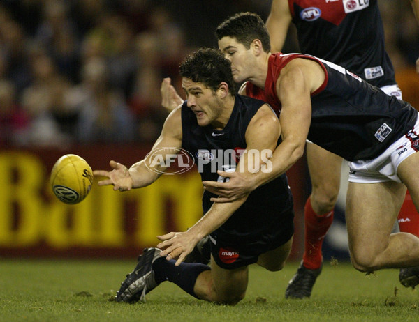 AFL 2002 Rd 15 - Carlton v Melbourne - 131442