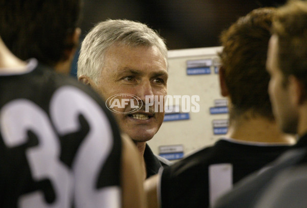 AFL 2002 Rd 13 - Collingwood v Kangaroos - 131697