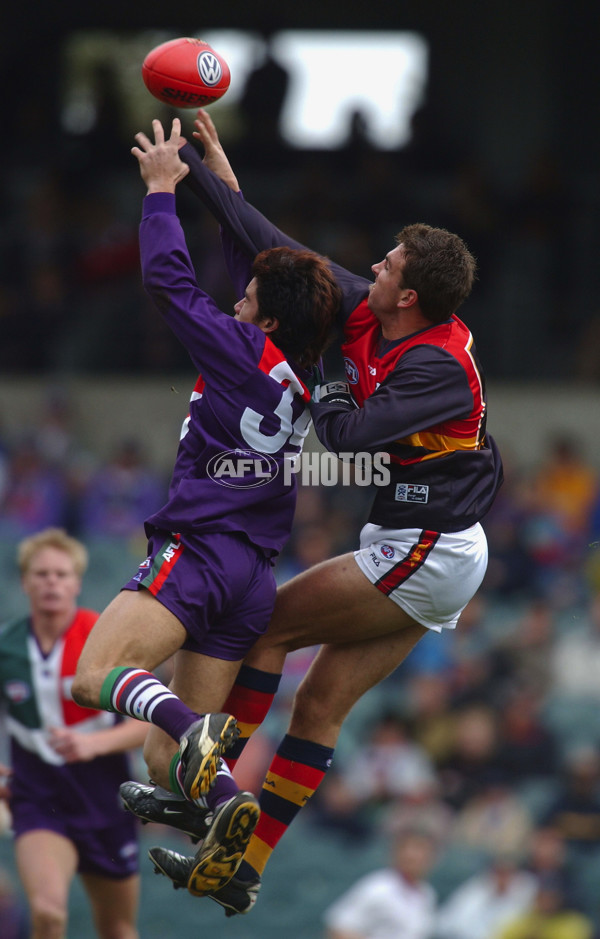 AFL 2002 Rd 22 - Fremantle v Adelaide - 132637