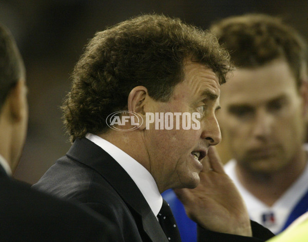 AFL 2002 Rd 13 - Collingwood v Kangaroos - 133801