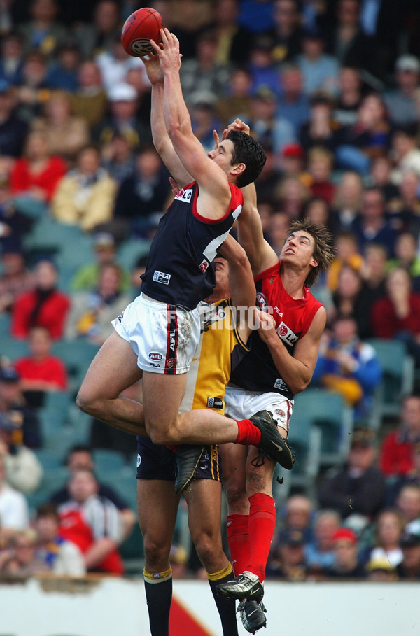 AFL 2002 Rd 19 - West Coast v Melbourne - 134209