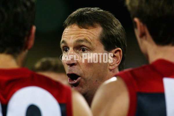 AFL 2002 2nd Semi Final - Adelaide v Melbourne - 134306