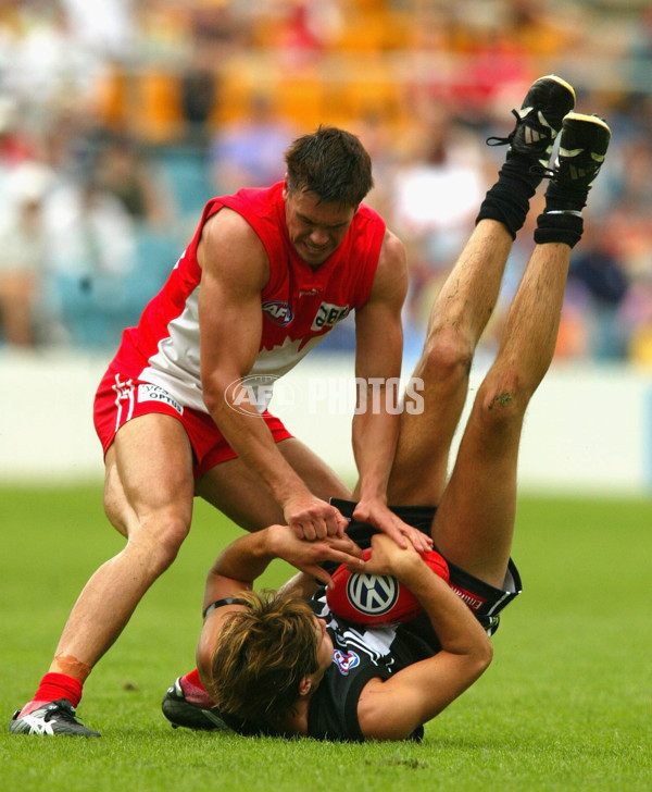 AFL 2002 Trial Match - Sydney v Essendon - 135483