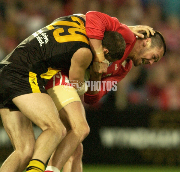 AFL 2002 Rd 22 - Sydney v Richmond - 135696