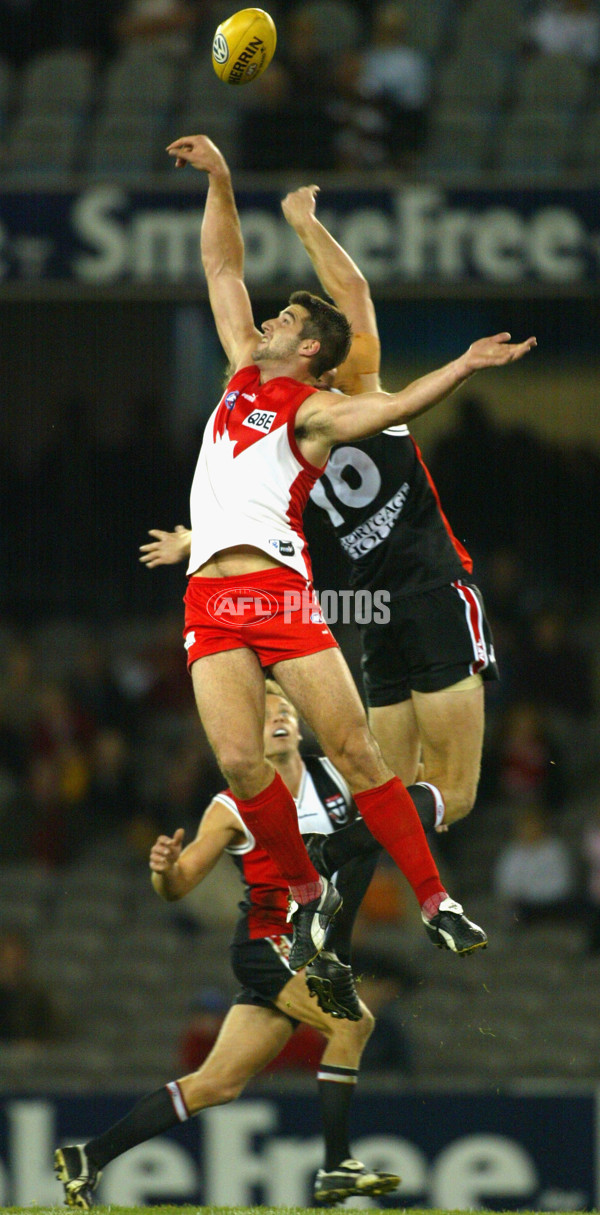 AFL 2002 Rd 5 - St Kilda v Sydney - 135816