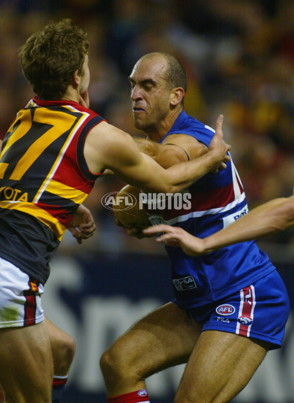 AFL 2002 Rd 1 - Western Bulldogs v Adelaide - 136307