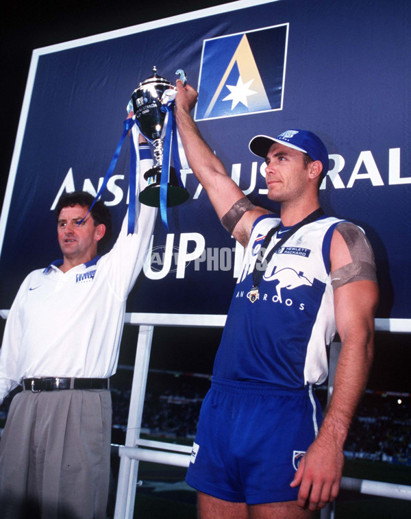 AFL 1998 Ansett Cup Grand Final - North Melbourne v St Kilda - 139933