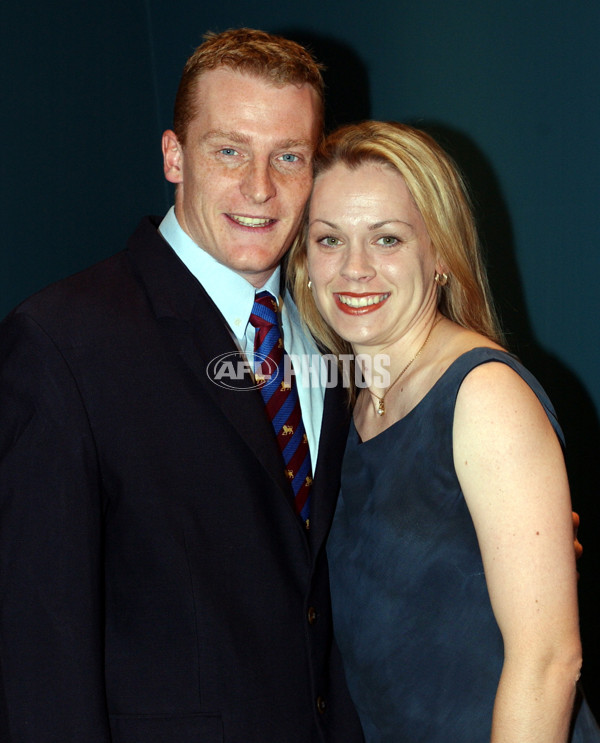 AFL 2001 Media - Brownlow Medal Presentation 240901 - 141768