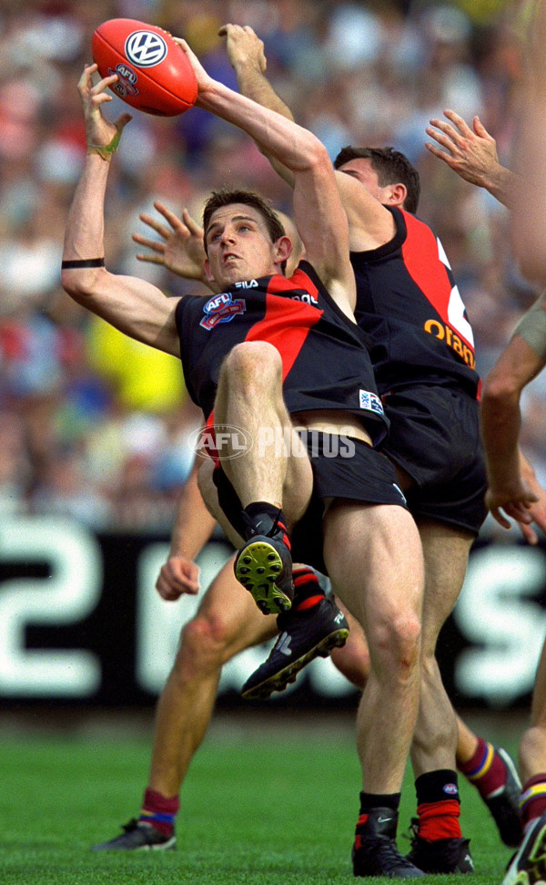AFL 2001 Grand Final - Essendon v Brisbane - 142054
