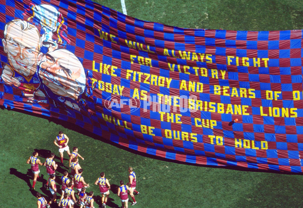 AFL 2001 Grand Final - Essendon v Brisbane - 142056