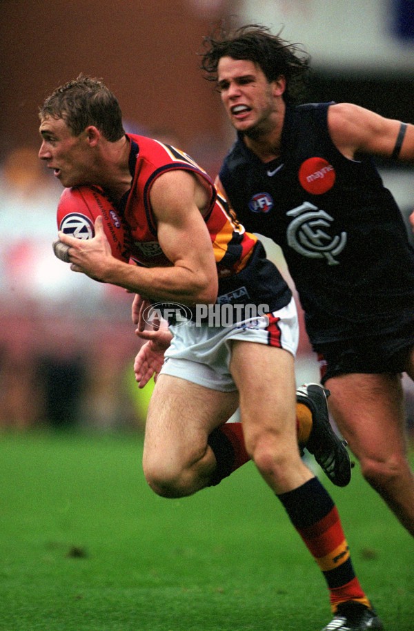 AFL 2001 Rd 4 - Carlton v Adelaide - 142104
