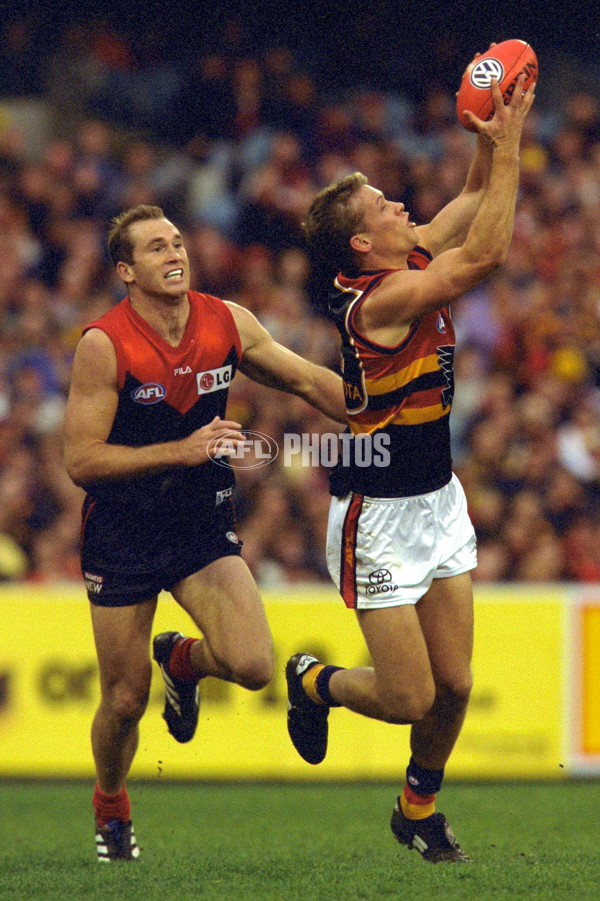 AFL 2001 Rd 17 - Melbourne v Adelaide - 142124