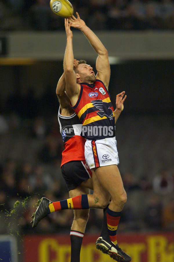 AFL 2001 Rd 15 - St Kilda v Adelaide - 142190