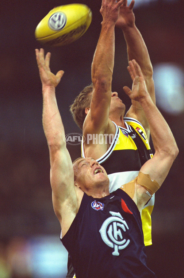 AFL 2001 Rd 20 - St Kilda v Carlton - 143493