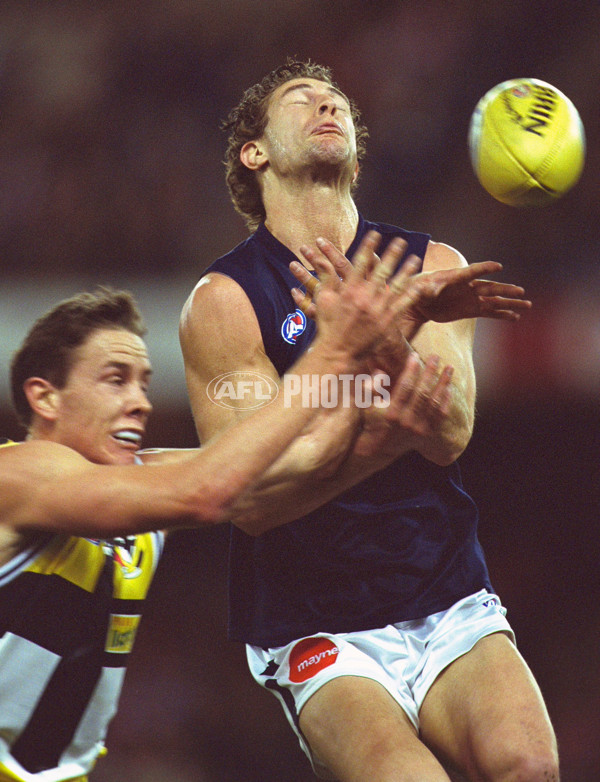 AFL 2001 Rd 20 - St Kilda v Carlton - 143491