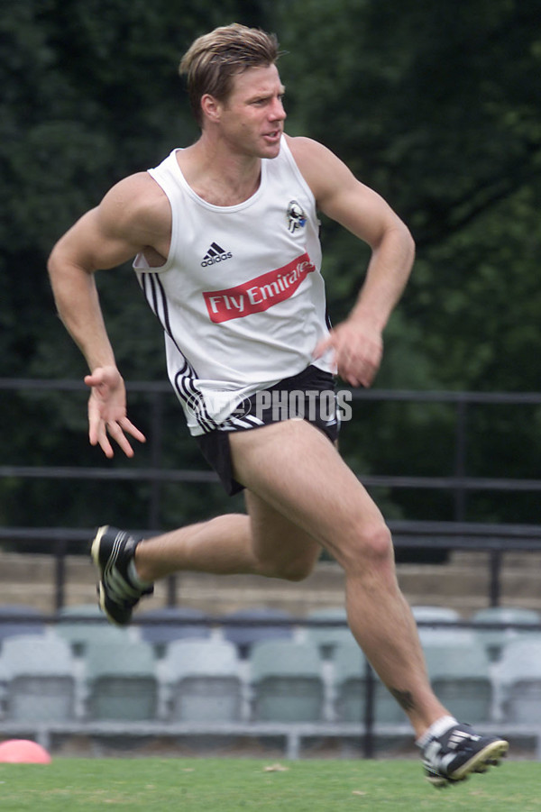 AFL 2001 Media - Collingwood Training 171201 - 143625