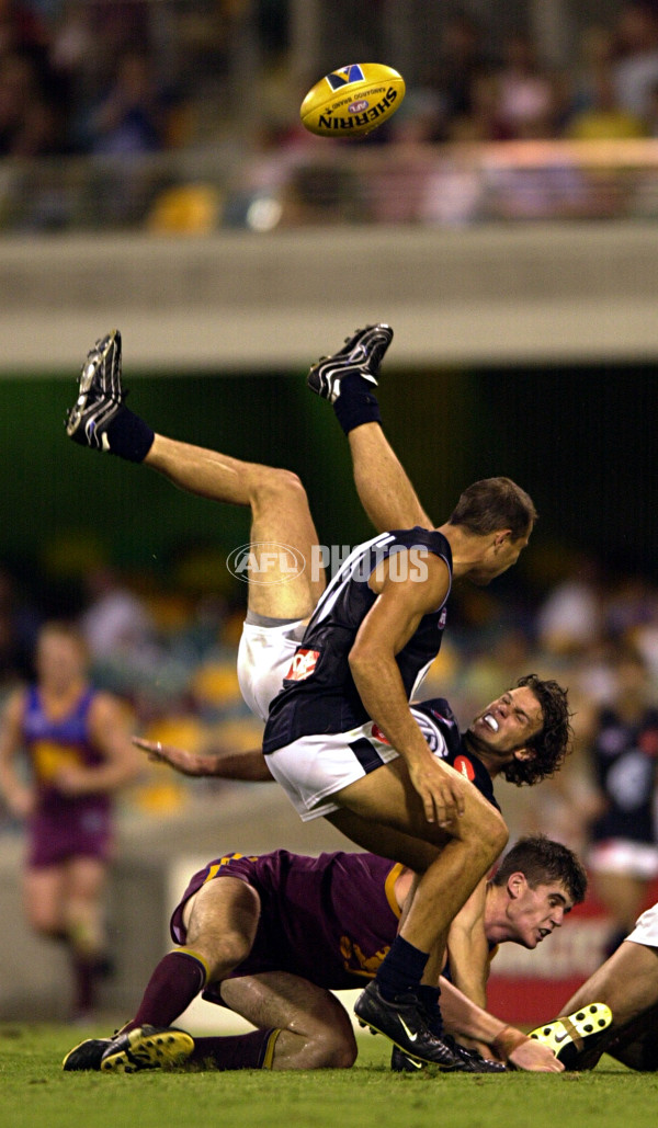AFL 2001 Ansett Cup Match - Brisbane v Carlton - 143575