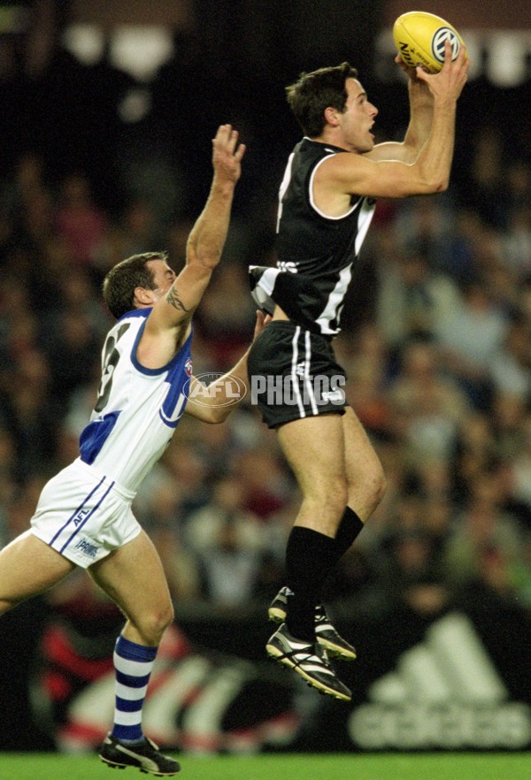 AFL 2001 Rd 7 - Collingwood v Kangaroos - 145023