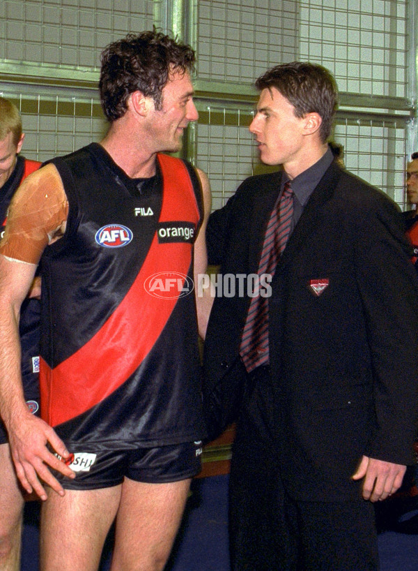 AFL 2001 Rd 19 - Essendon v Sydney - 145475