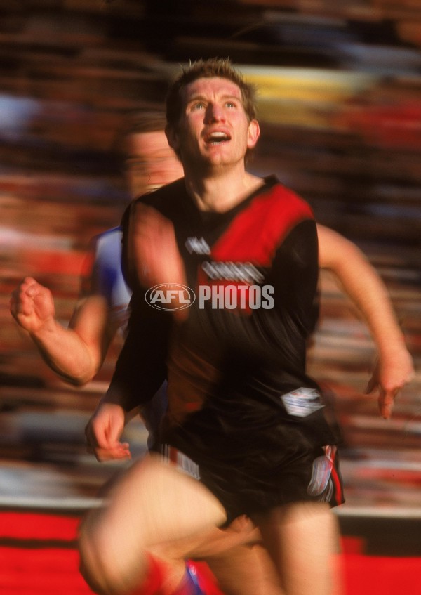 AFL 2001 Rd 16 - Essendon v Kangaroos - 145461
