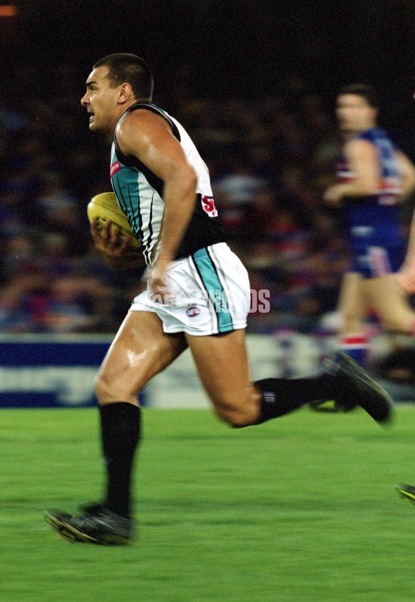 AFL 2001 Rd 21 - Western Bulldogs v Port Adelaide - 146573