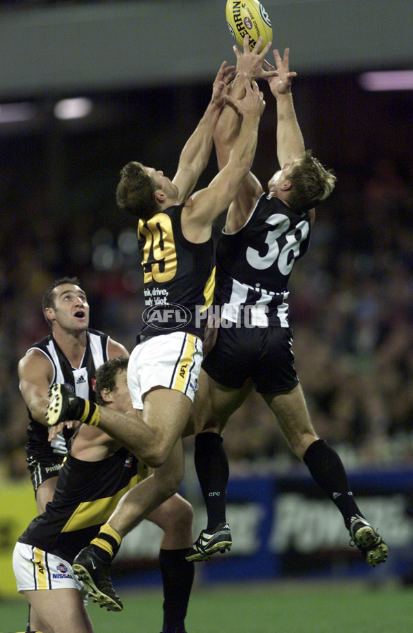 AFL 2001 Rd 4 - Collingwood v Richmond - 147349