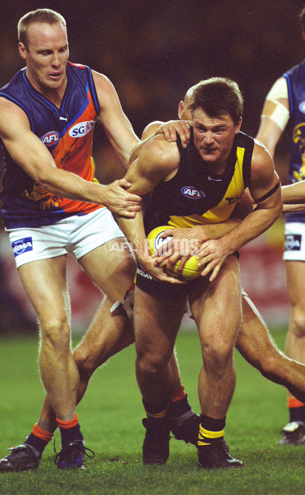 AFL 2001 Rd 20 - Richmond v West Coast - 147426