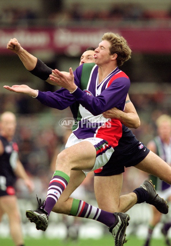 AFL 2001 Rd 16 - Carlton v Fremantle - 147595