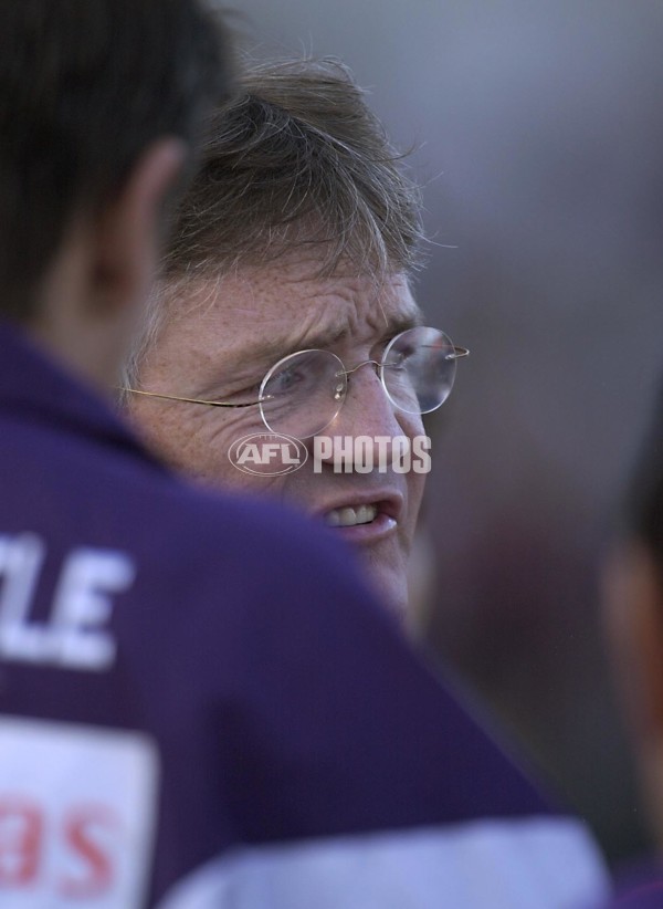 AFL 2001 Rd 8 - Fremantle v Geelong - 147777