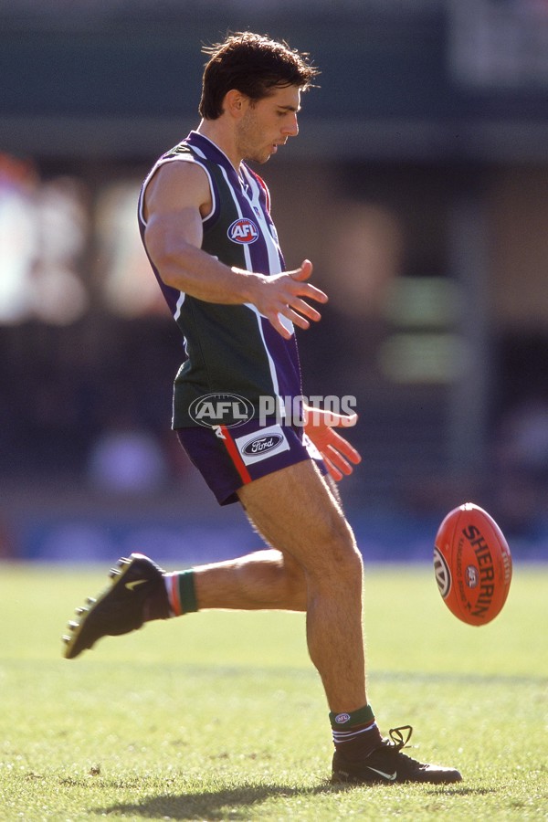 AFL 2001 Rd 9 - Sydney v Fremantle - 147828