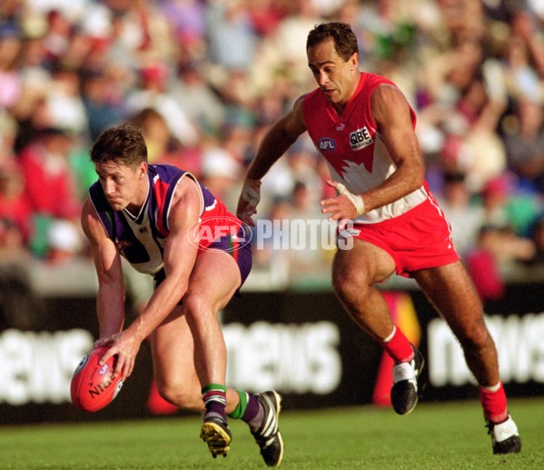 AFL 2001 Rd 9 - Sydney v Fremantle - 147838
