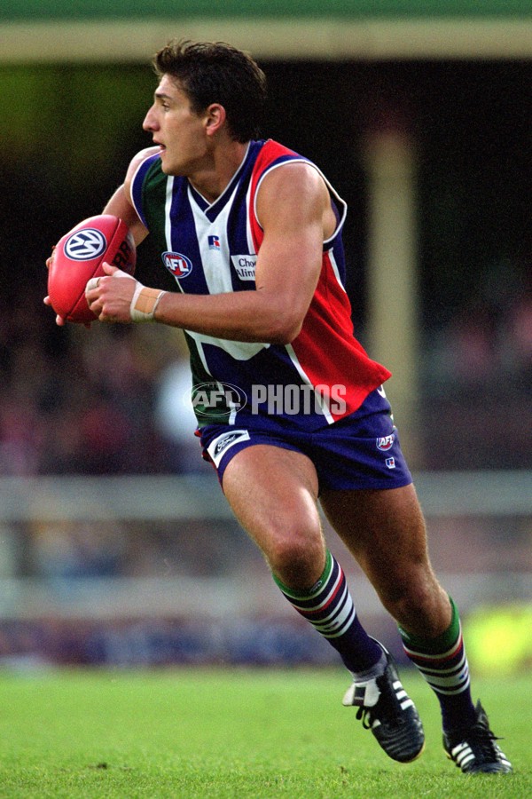 AFL 2001 Rd 9 - Sydney v Fremantle - 147842