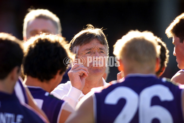 AFL 2001 Rd 9 - Sydney v Fremantle - 147799
