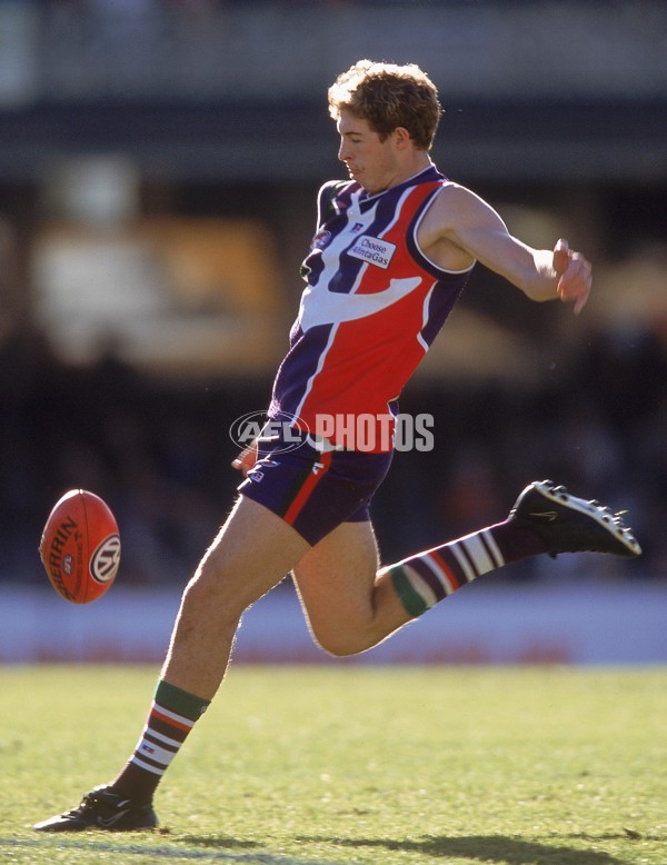 AFL 2001 Rd 9 - Sydney v Fremantle - 147822