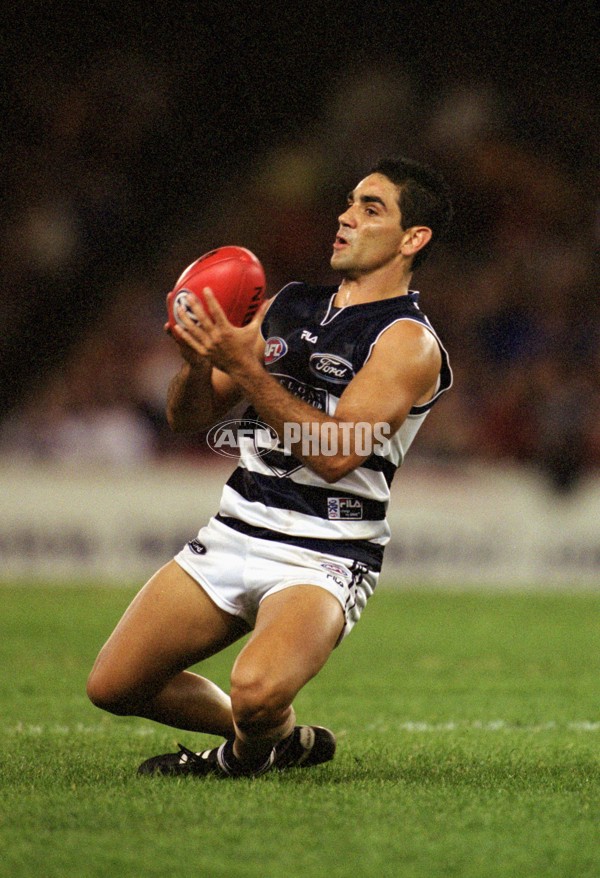 AFL 2001 Rd 2 - St Kilda v Geelong - 148044