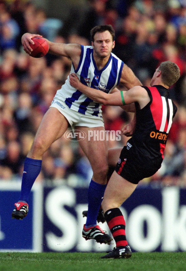 AFL 2001 Rd 16 - Essendon v Kangaroos - 149013