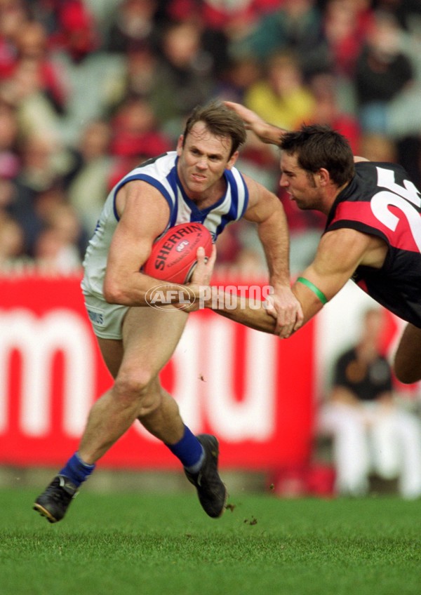 AFL 2001 Rd 16 - Essendon v Kangaroos - 148987