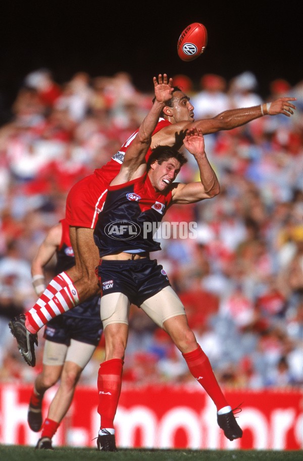 AFL 2001 Rd 5 - Melbourne v Sydney - 149548