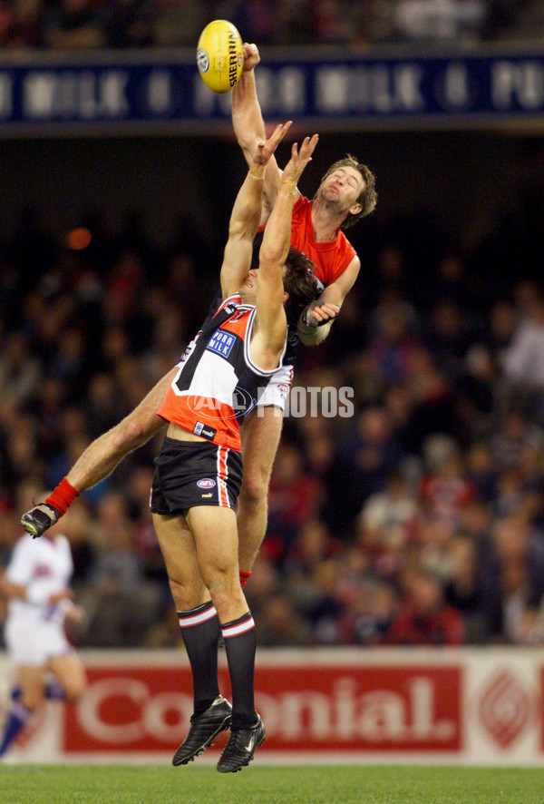 AFL 2001 Rd 10 - St Kilda v Melbourne - 149659