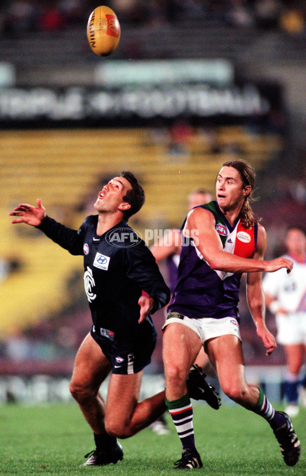 AFL 2000 Ansett Cup Match - Carlton v Fremantle - 150733