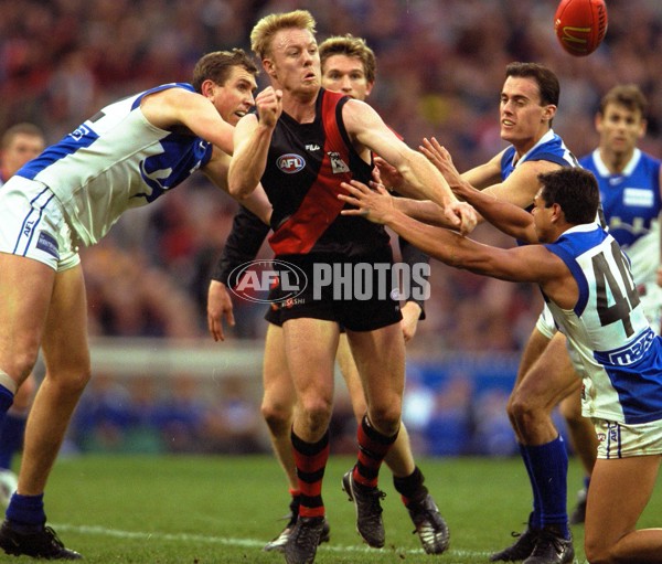 AFL 2000 1st Qualifying Final - Essendon v Kangaroos - 151237