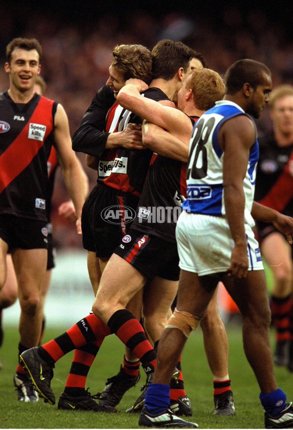 AFL 2000 1st Qualifying Final - Essendon v Kangaroos - 151224