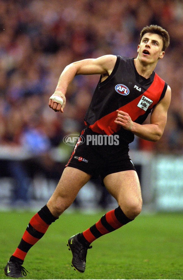 AFL 2000 1st Qualifying Final - Essendon v Kangaroos - 151222