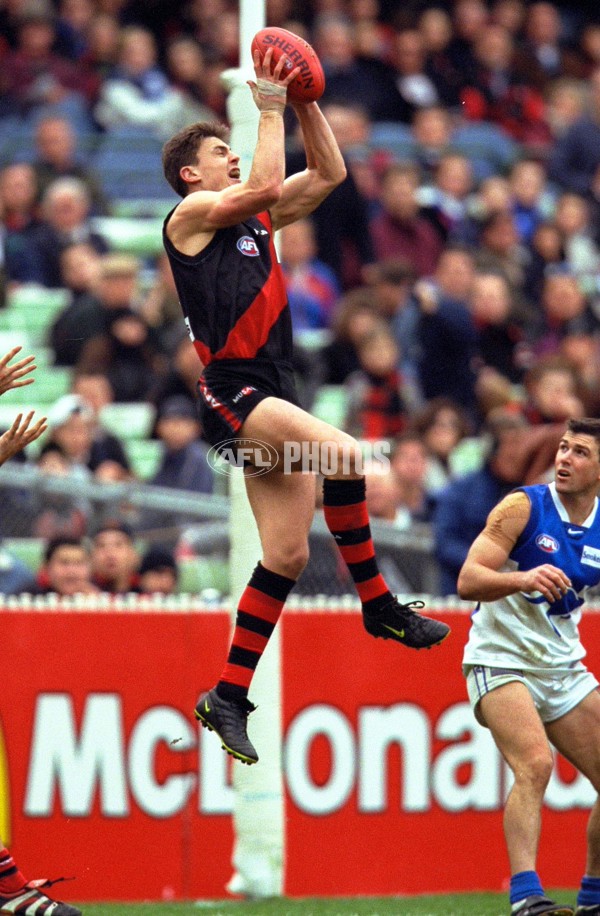 AFL 2000 1st Qualifying Final - Essendon v Kangaroos - 151216