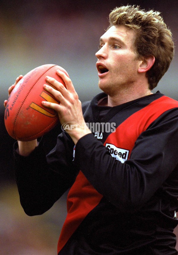 AFL 2000 1st Qualifying Final - Essendon v Kangaroos - 151245
